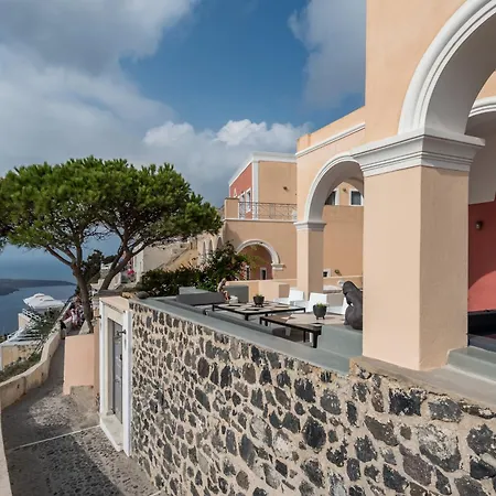 Coat Of Arms Mansion Βίλα Φηρά