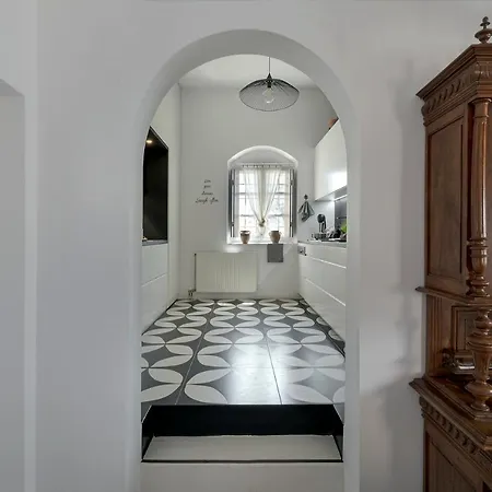 Coat Of Arms Mansion Fira (Santorini)