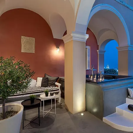 Coat Of Arms Mansion Villa