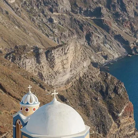 Coat Of Arms Mansion *