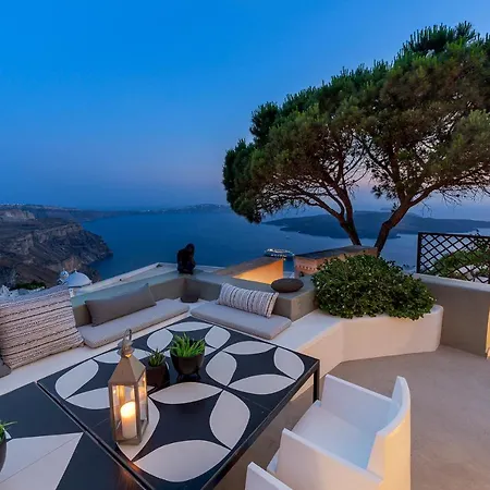 Coat Of Arms Mansion Villa