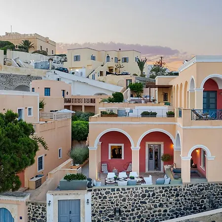 Coat Of Arms Mansion Villa Fira (Santorini)