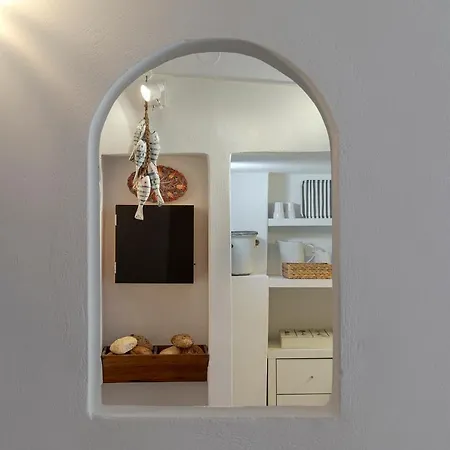 Coat Of Arms Mansion Fira (Santorini)