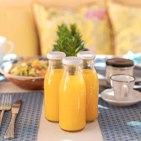 Coat Of Arms Mansion Villa *