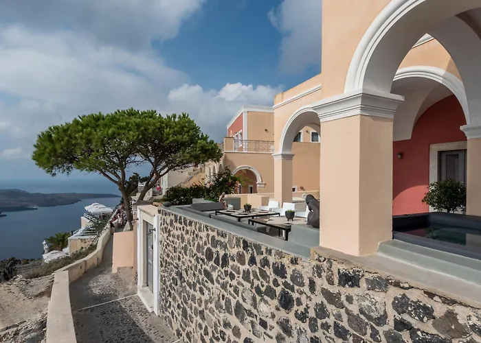 Coat Of Arms Mansion Villa Fira (Santorini)