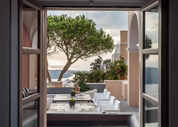 Coat Of Arms Mansion *