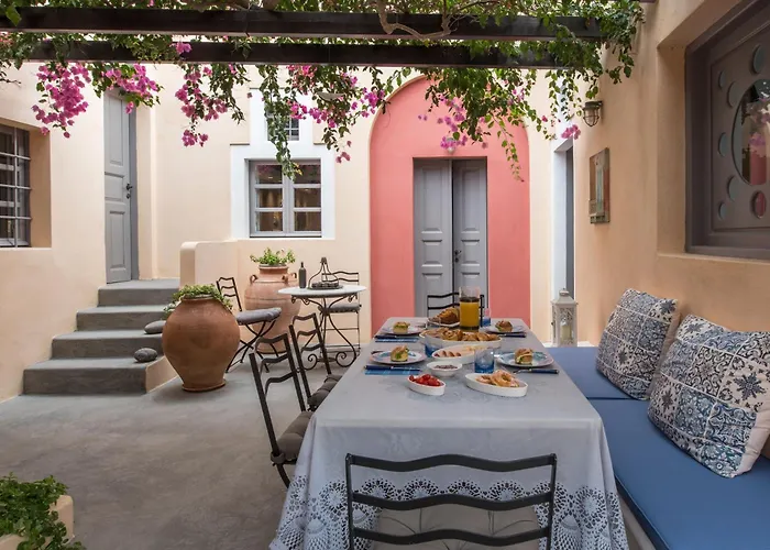 Villa Coat Of Arms Mansion *