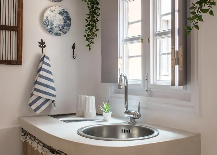 Villa Coat Of Arms Mansion *