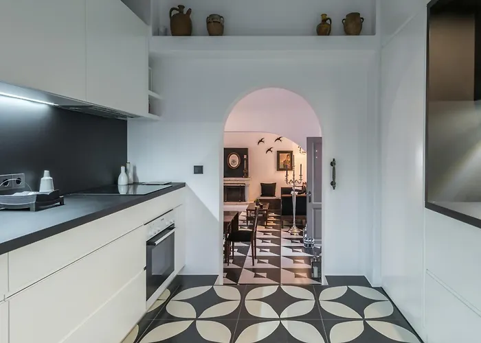 Villa Coat Of Arms Mansion