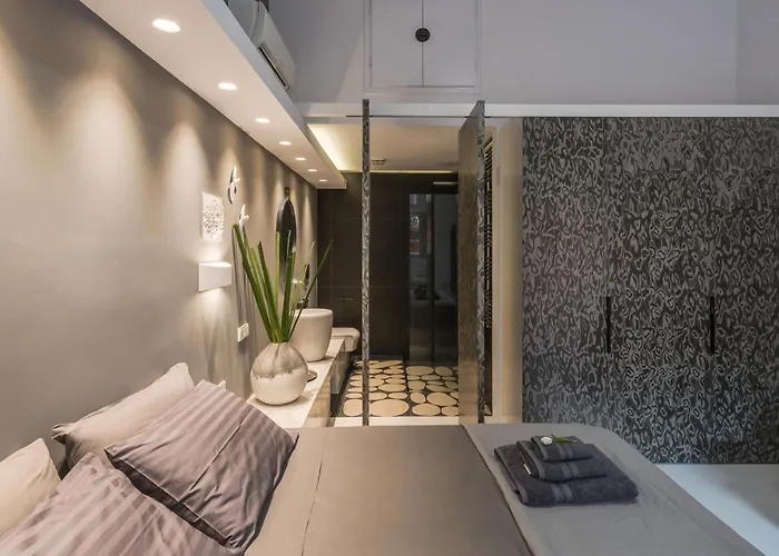 Villa Coat Of Arms Mansion