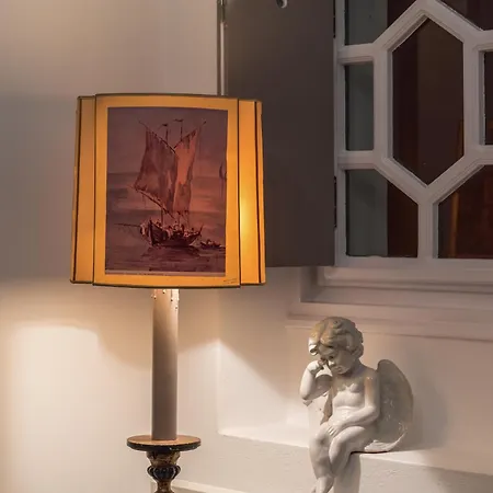 Coat Of Arms Mansion * Fira (Santorini)
